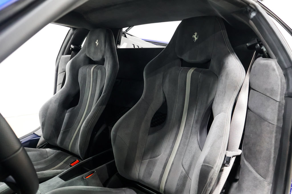 Used 2020 Ferrari 488 Pista Coupe RWD image 34