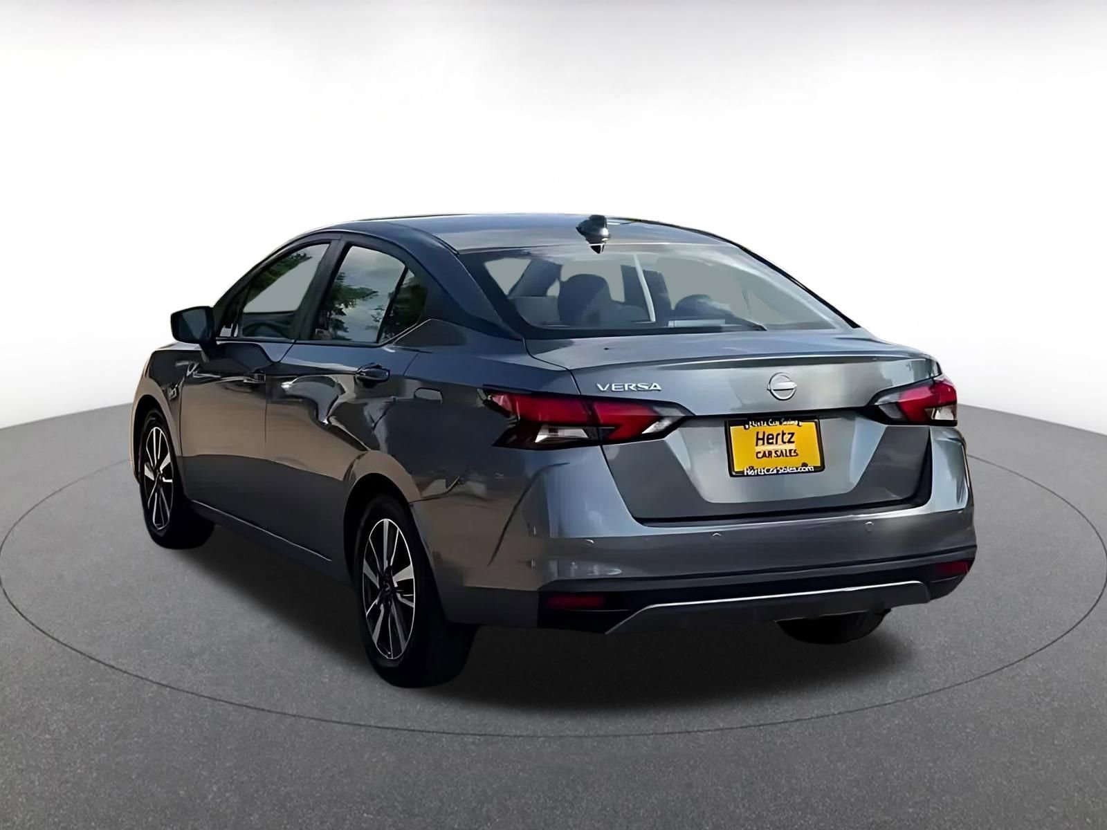 Used 2025 Nissan Versa SV image 11