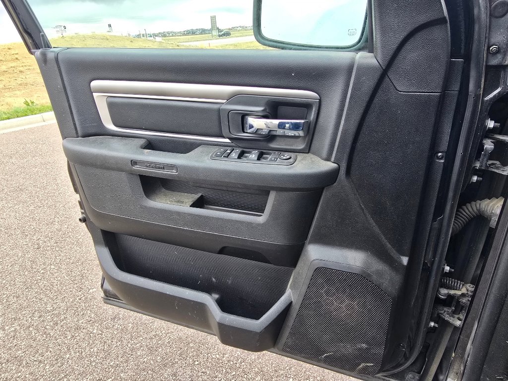 Used 2022 RAM 1500 Classic Warlock w/ Electronics Group image 18