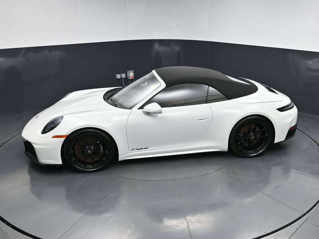 Used 2026 Porsche 911 Carrera GTS RWD image 16