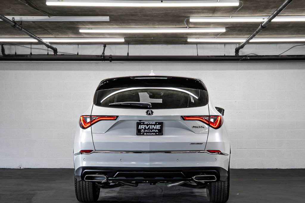 Certified 2023 Acura MDX SH-AWD w/ Technology Package image 4
