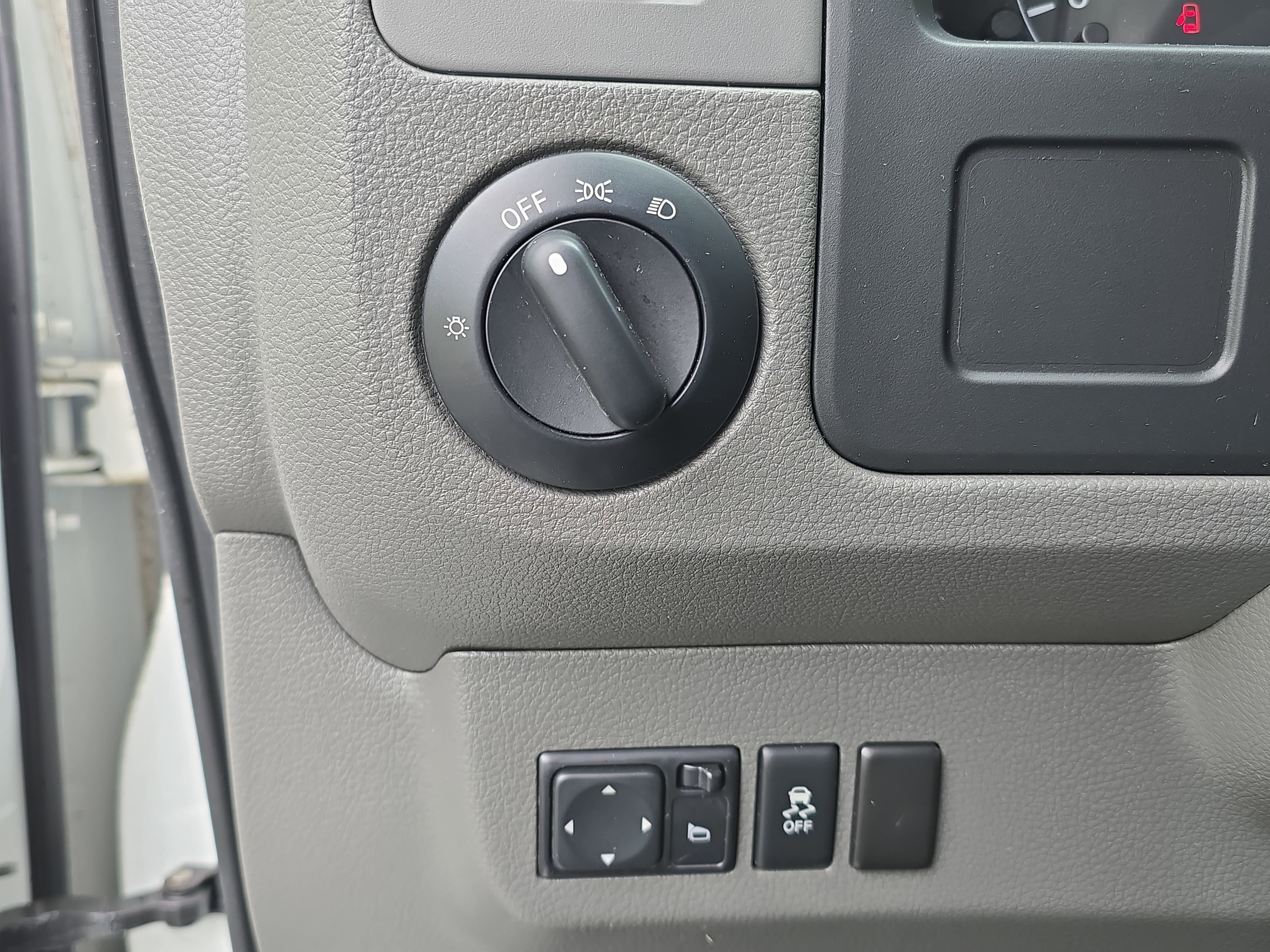 Used 2018 Nissan NV 1500 SV w/ Rear Door Glass Package RWD image 22