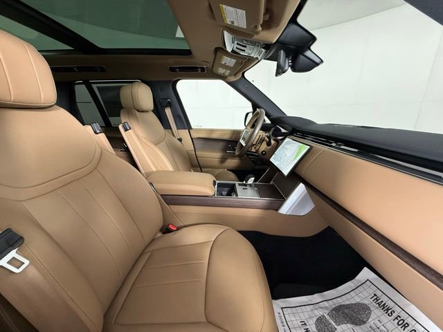 New 2025 Land Rover Range Rover SE image 34