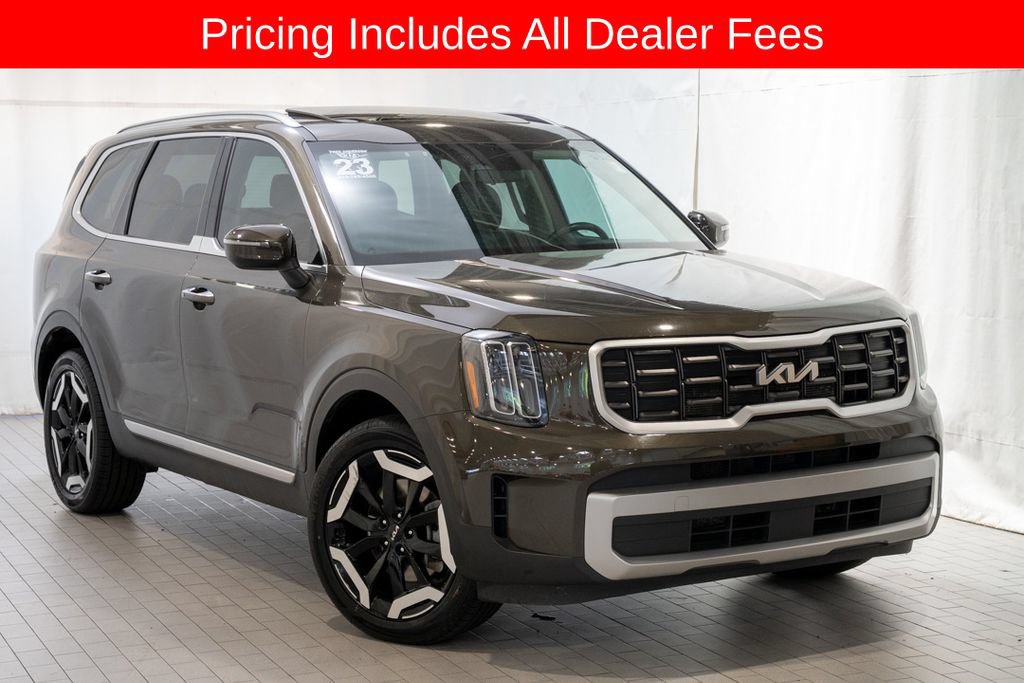Certified 2023 Kia Telluride S w/ S Sunroof Package AWD/4WD image 1