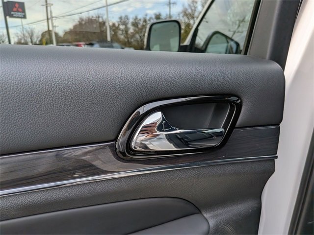 Used 2020 Jeep Grand Cherokee Overland image 27