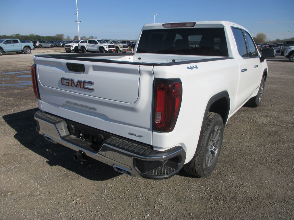 New 2026 GMC Sierra 1500 SLT image 5