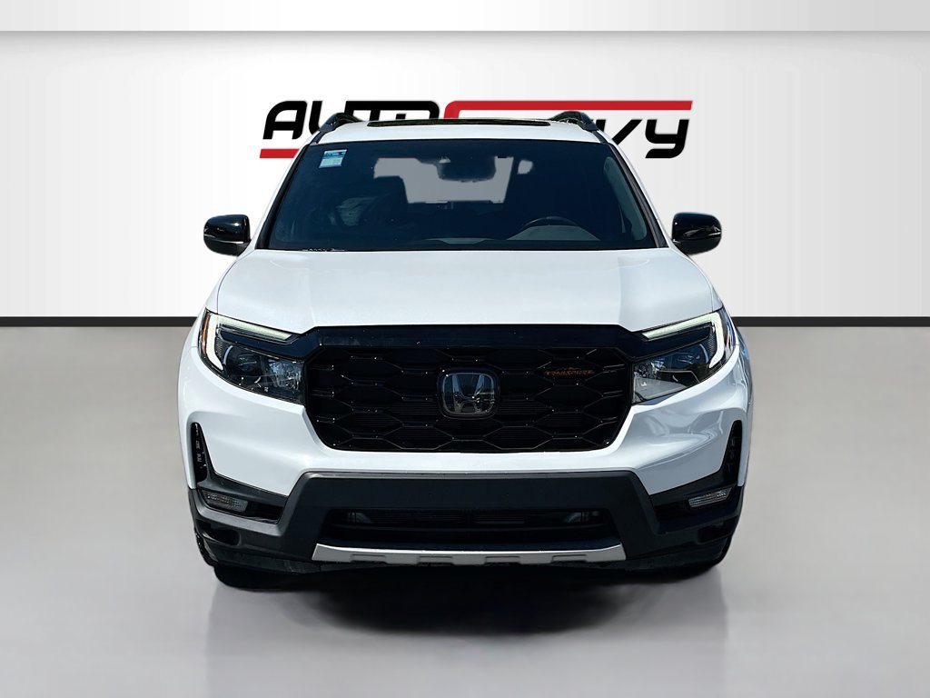 Used 2023 Honda Passport TrailSport image 2