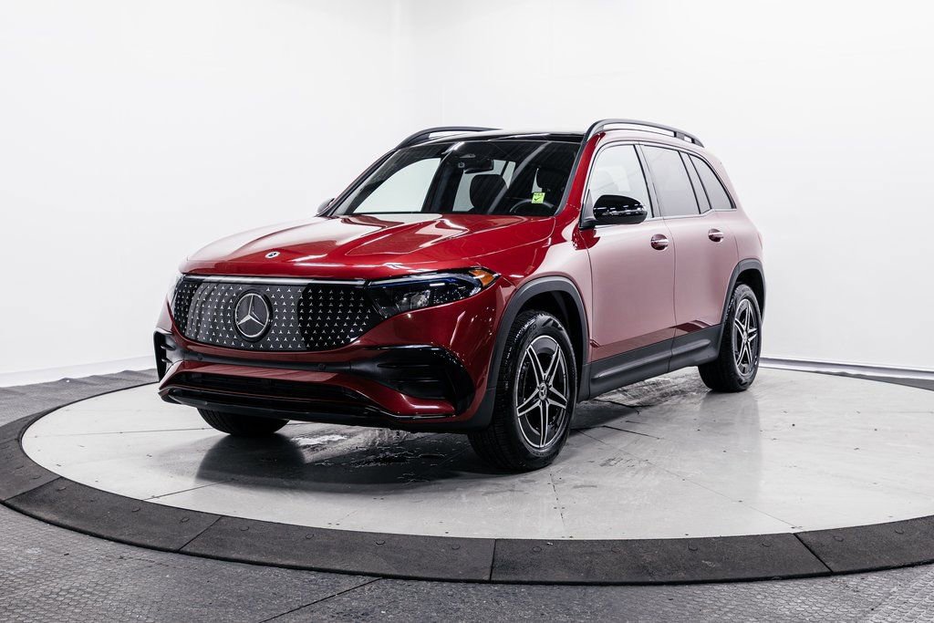 Used 2024 Mercedes-Benz EQB 300 4MATIC image 3