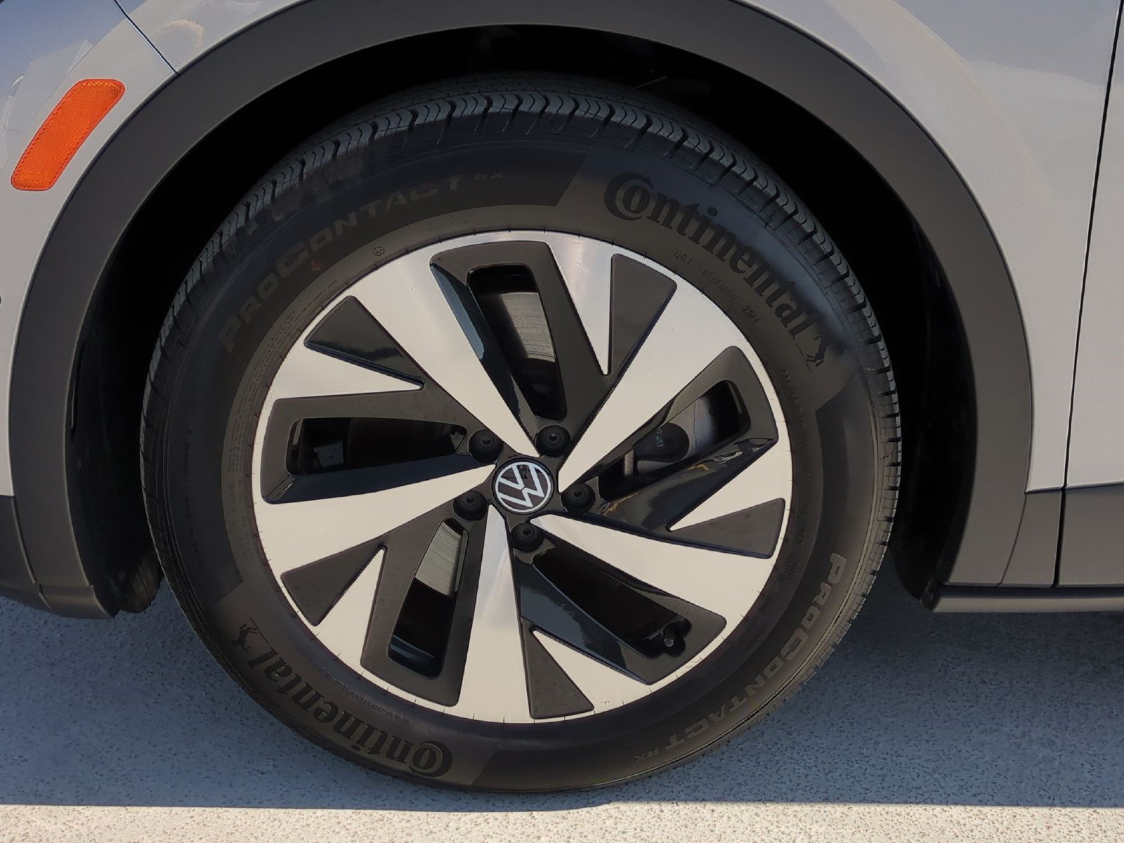 Used 2023 Volkswagen ID.4 Pro RWD image 25