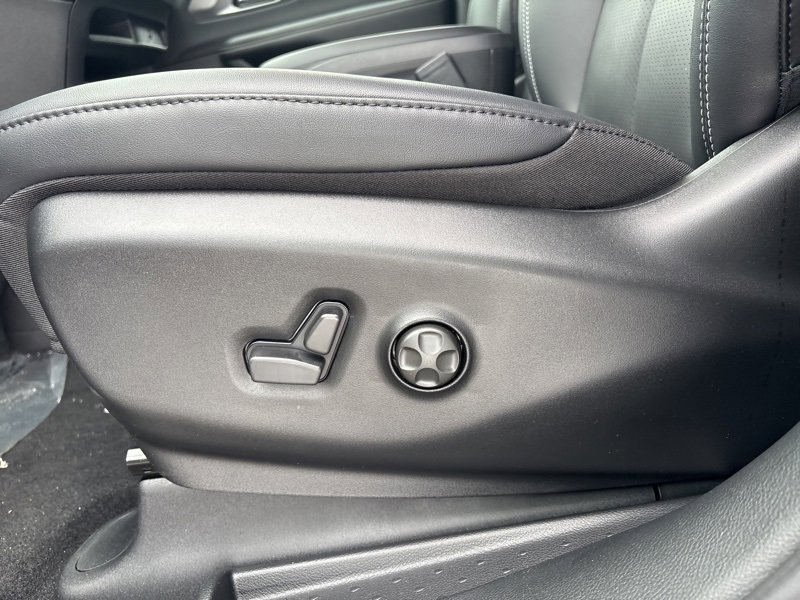 New 2026 Chrysler Pacifica Select w/ S Appearance Package image 21