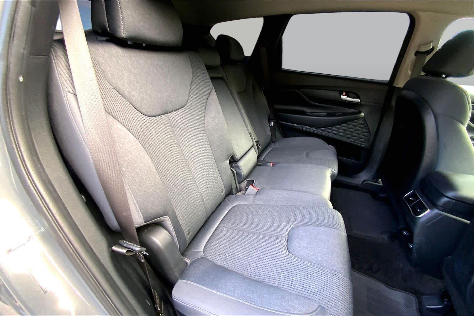 Used 2023 Hyundai Santa Fe SEL FWD image 18