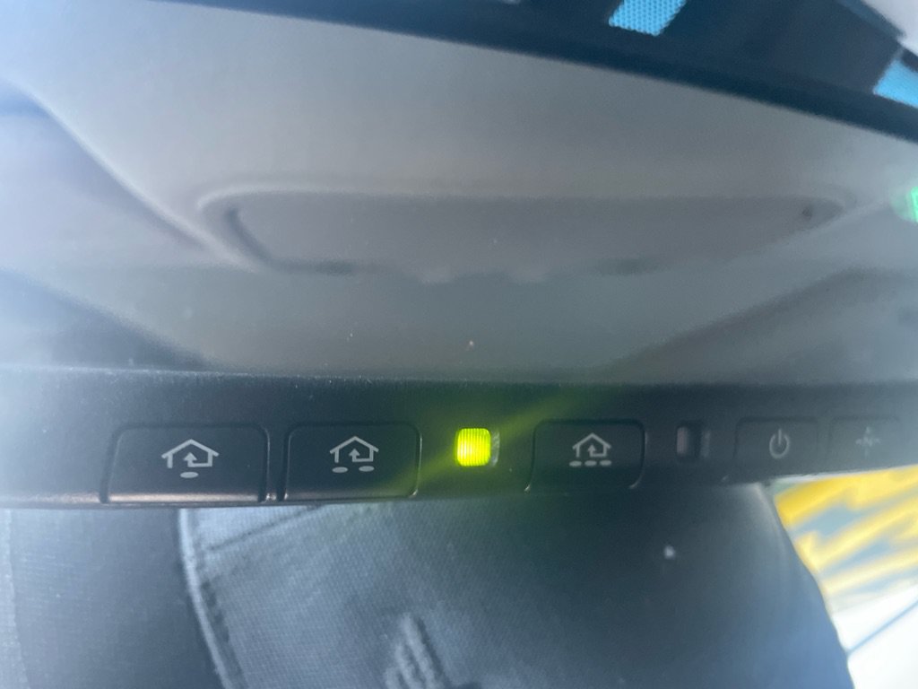 Used 2017 Kia Cadenza Technology FWD image 22