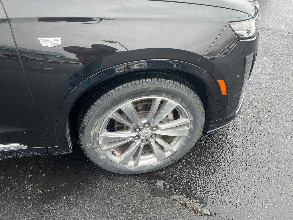Used 2024 Cadillac XT6 Premium Luxury AWD/4WD image 31
