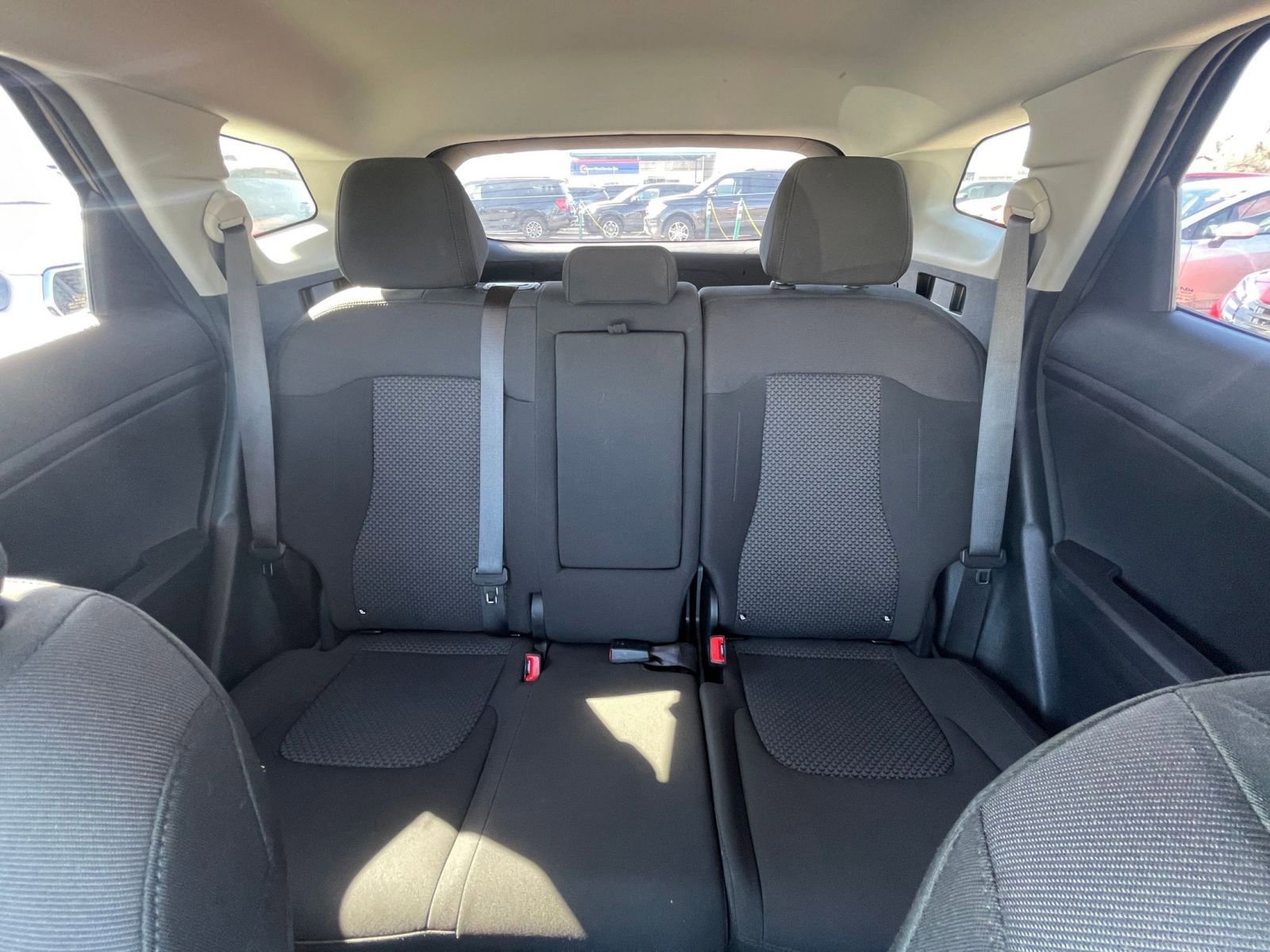 Used 2025 Kia Sportage LX FWD image 37