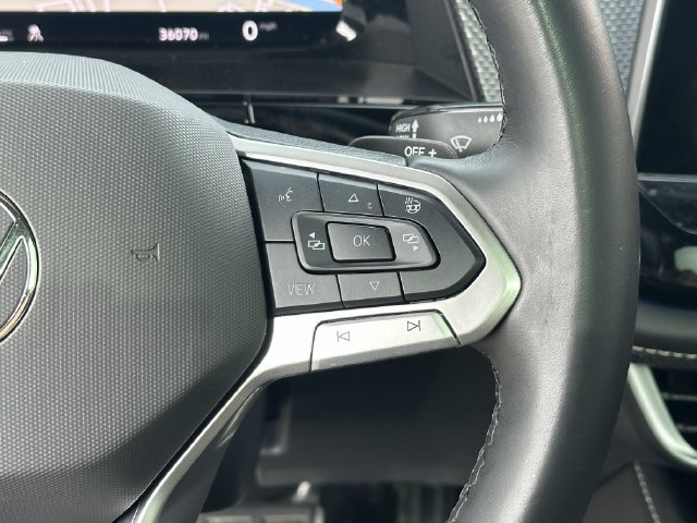 Used 2024 Volkswagen Atlas Cross Sport SEL R-Line AWD/4WD image 14
