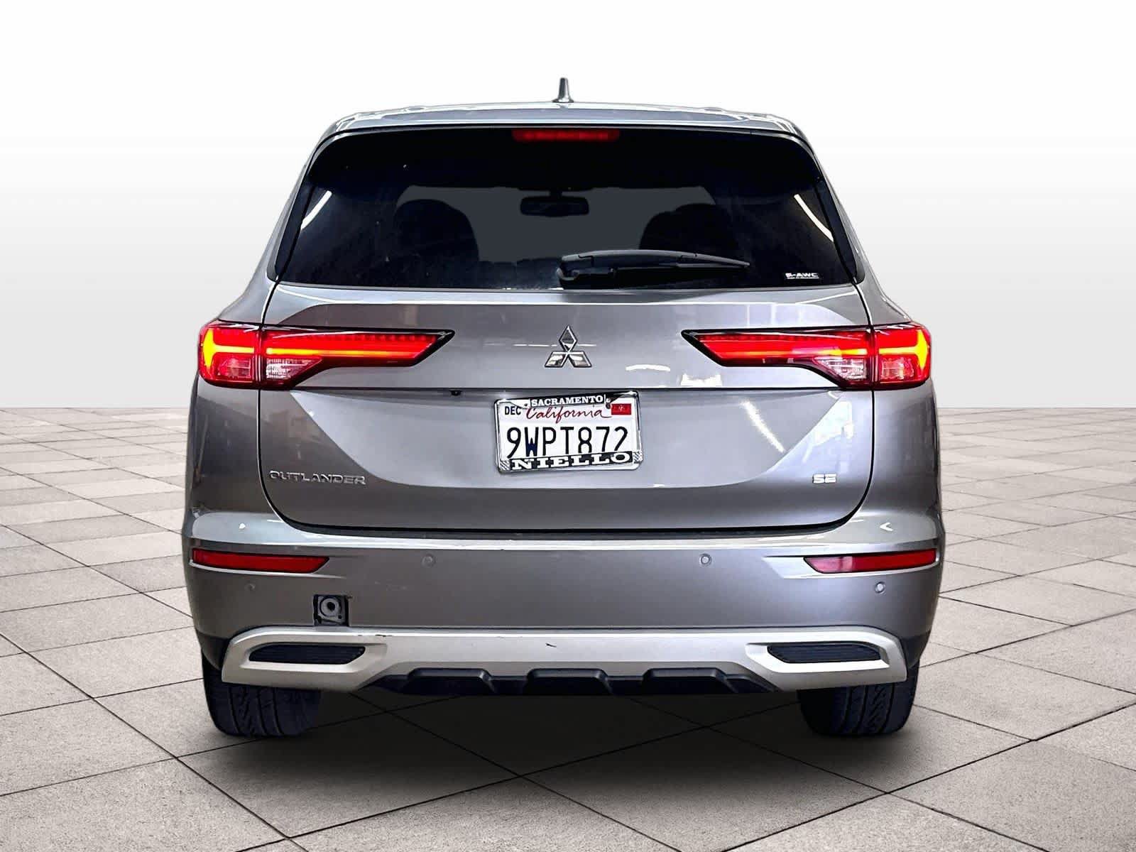 Used 2022 Mitsubishi Outlander SE AWD/4WD image 7