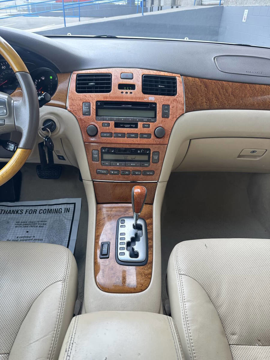 Used 2006 Lexus ES 330 image 14