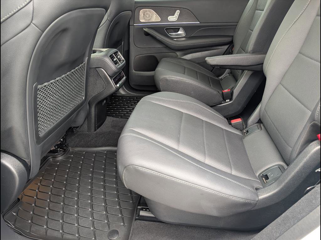 Used 2024 Mercedes-Benz GLS 450 4MATIC image 12