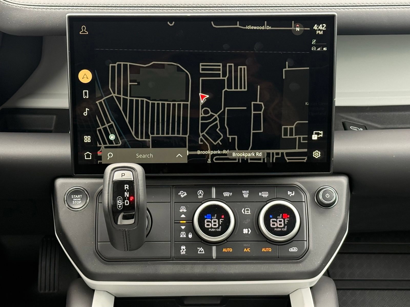 New 2026 Land Rover Defender 110 X-Dynamic SE AWD/4WD image 21