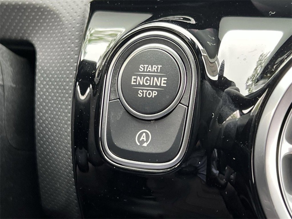 Certified 2025 Mercedes-Benz CLA 250 4MATIC image 30