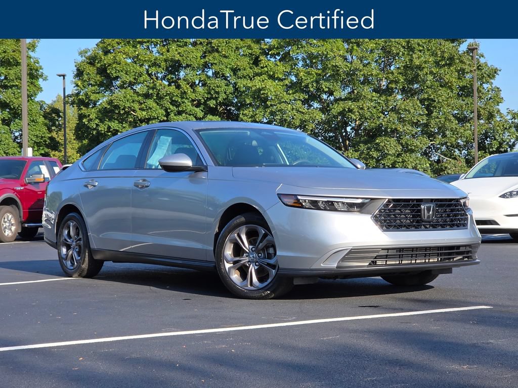 Certified 2023 Honda Accord EX image 3