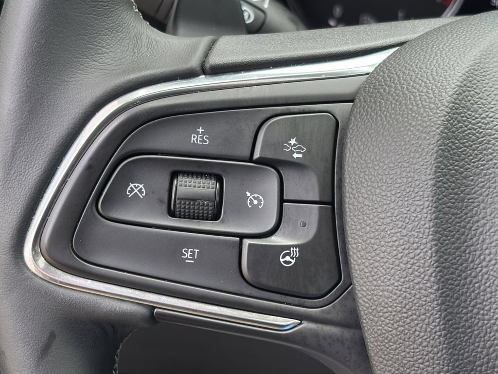 Used 2023 Buick Envision Avenir AWD/4WD image 32