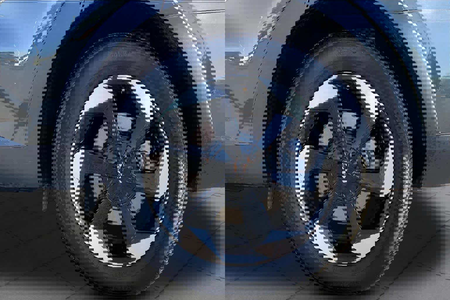 Used 2025 Kia Sorento EX FWD image 11