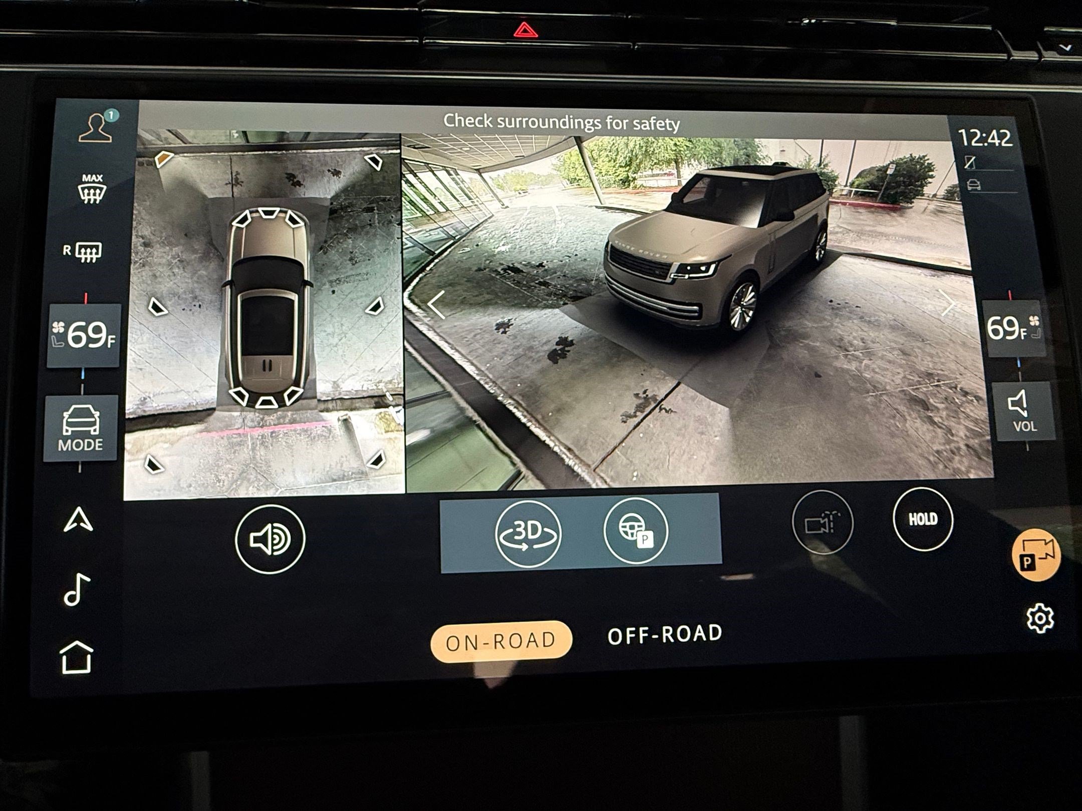 Certified 2024 Land Rover Range Rover SE AWD/4WD image 32