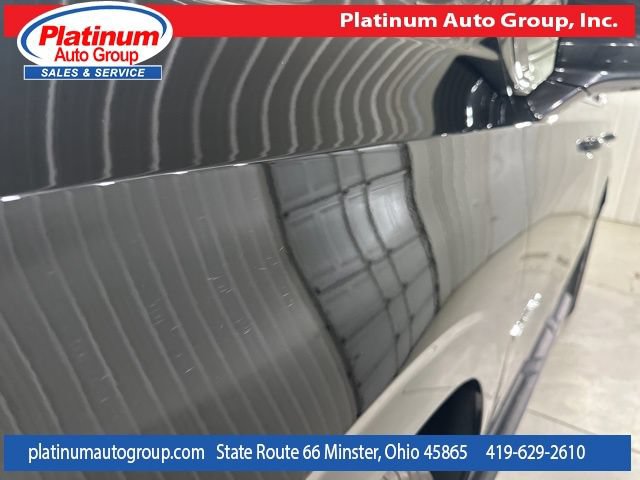 Used 2022 Chevrolet Tahoe LT w/ Luxury Package AWD/4WD image 37