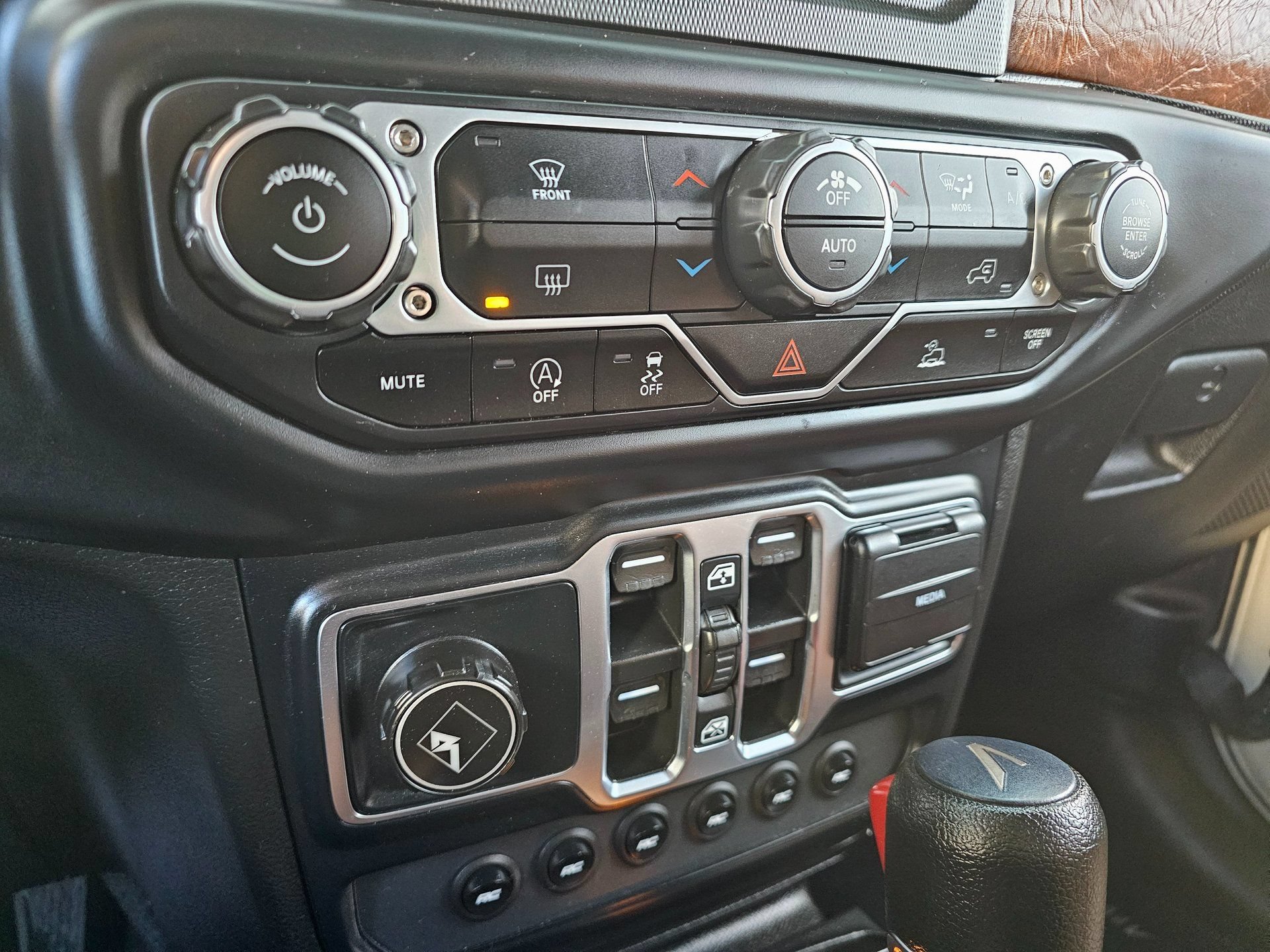 Used 2023 Jeep Gladiator Sport AWD/4WD image 45