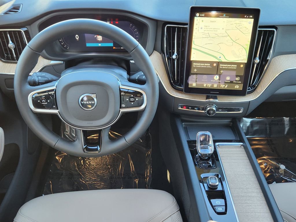 New 2026 Volvo XC60 B5 Plus w/ Climate Package AWD/4WD image 3