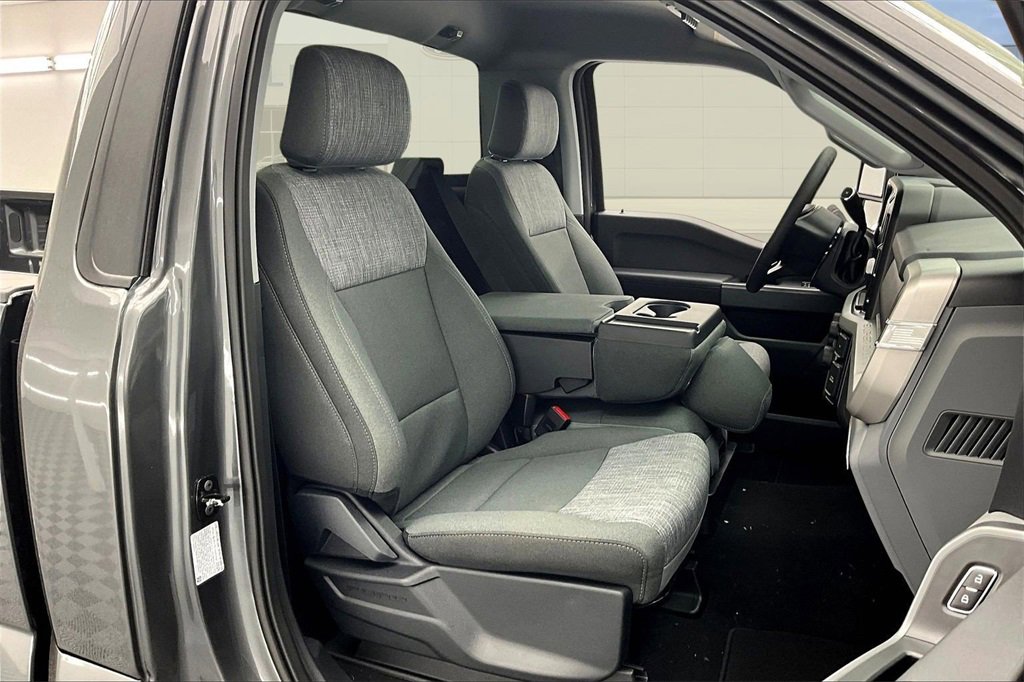New 2026 Ford F350 XLT w/ FX4 Off-Road Package image 9