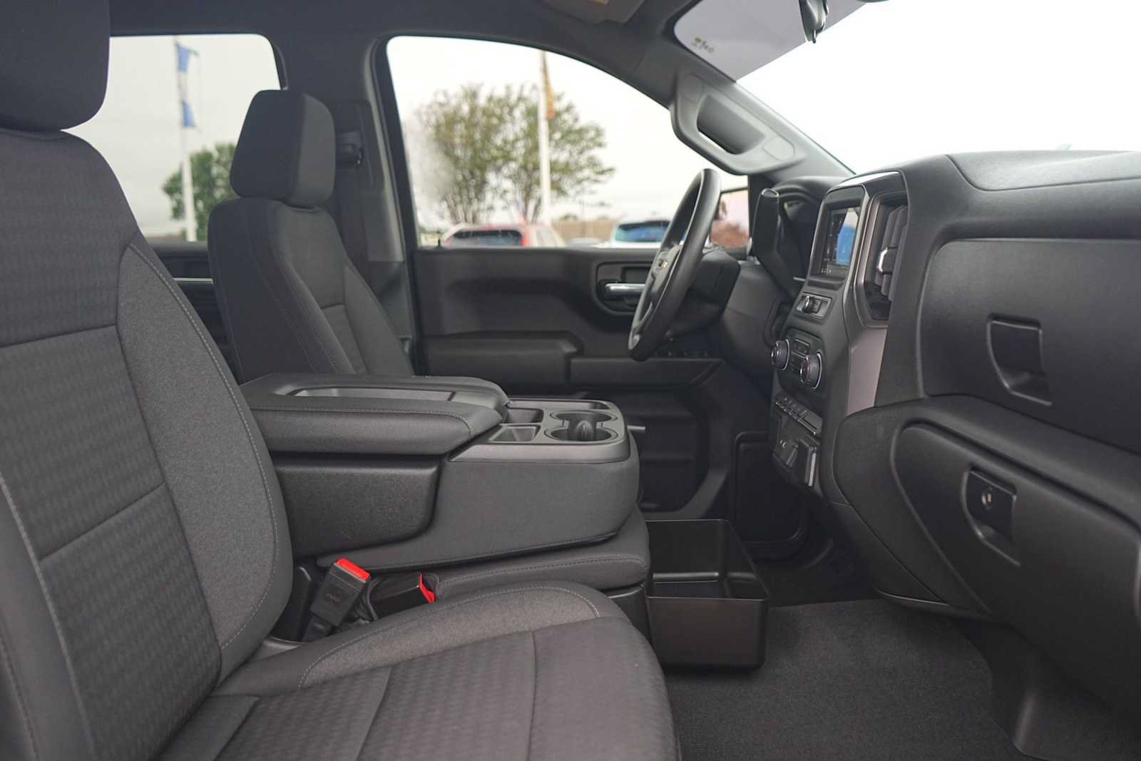 Used 2023 Chevrolet Silverado 1500 Custom AWD/4WD image 15
