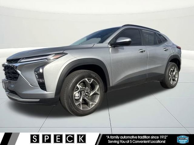 Used 2025 Chevrolet Trax LT w/ Driver Confidence Package