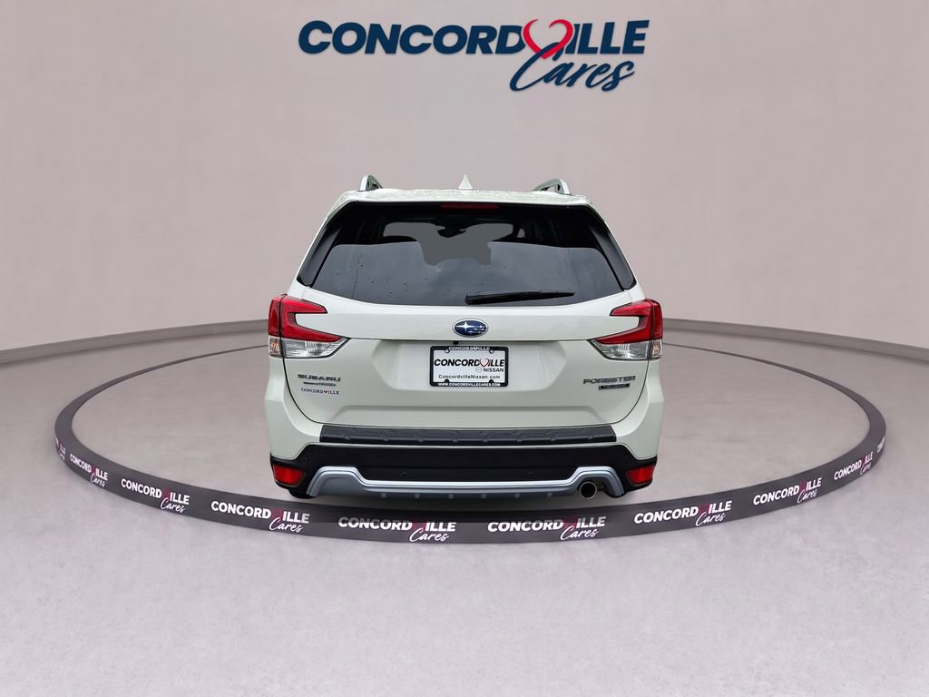 Certified 2022 Subaru Forester Touring AWD/4WD image 6