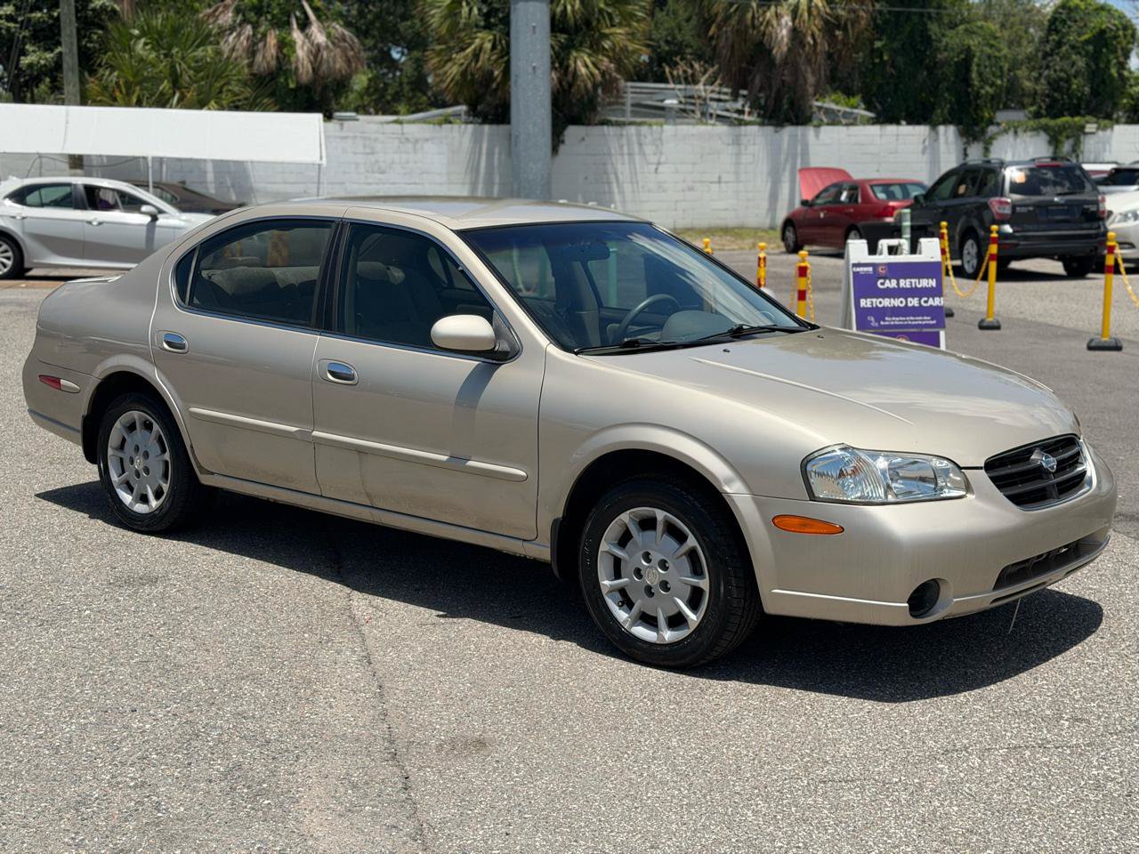 Used 2000 Nissan Maxima GXE FWD image 3