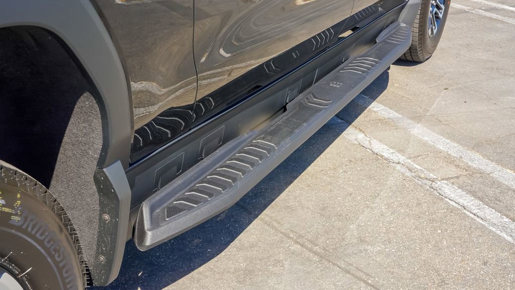 Used 2026 GMC Sierra EV Elevation image 17