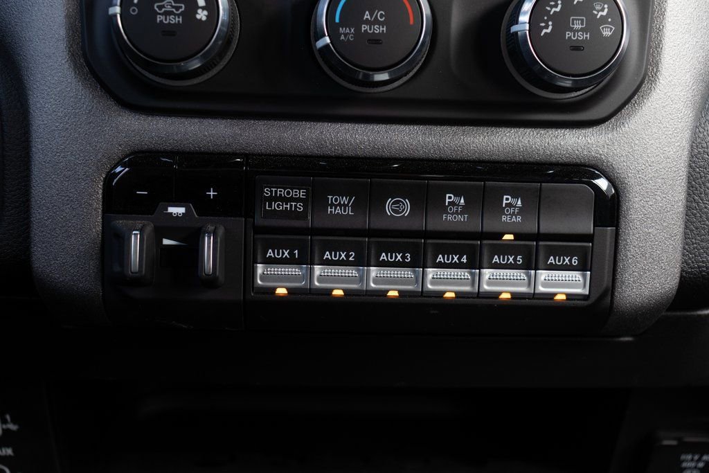 Used 2024 RAM 3500 Tradesman w/ Safety Group AWD/4WD image 34