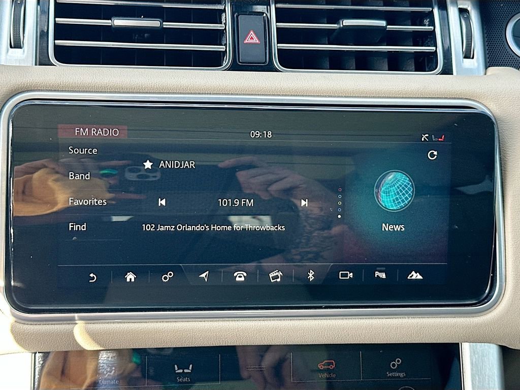 Used 2021 Land Rover Range Rover AWD/4WD image 19