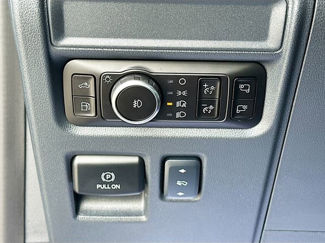 Used 2025 Ford F150 Lariat w/ Equipment Group 502A High AWD/4WD image 10