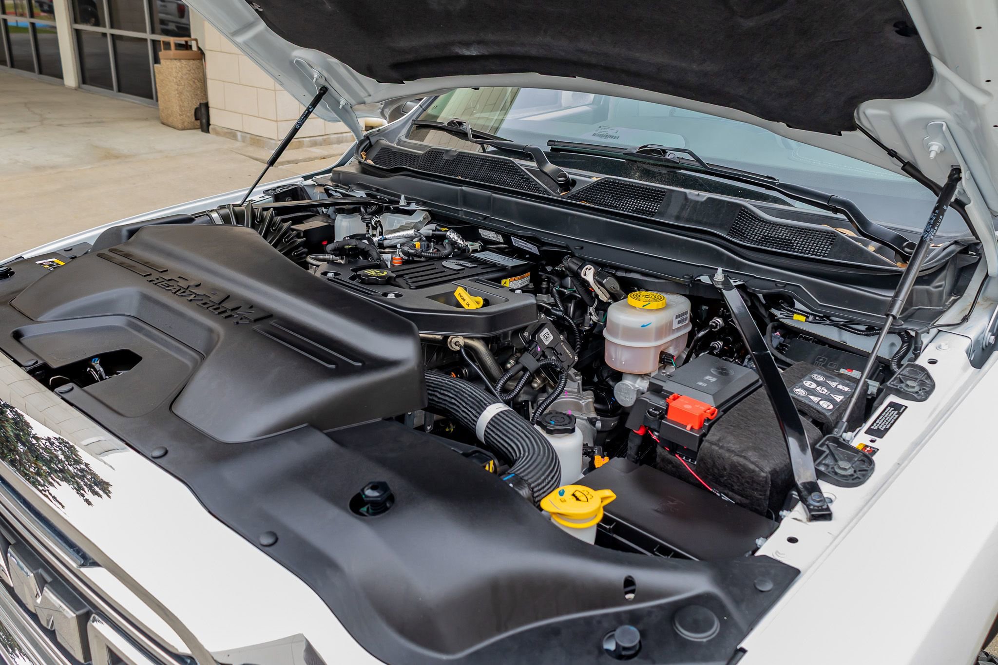 Used 2025 RAM 3500 Laramie image 40