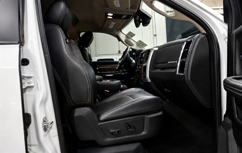 Used 2017 RAM 2500 Laramie w/ Sport Appearance Group AWD/4WD image 10