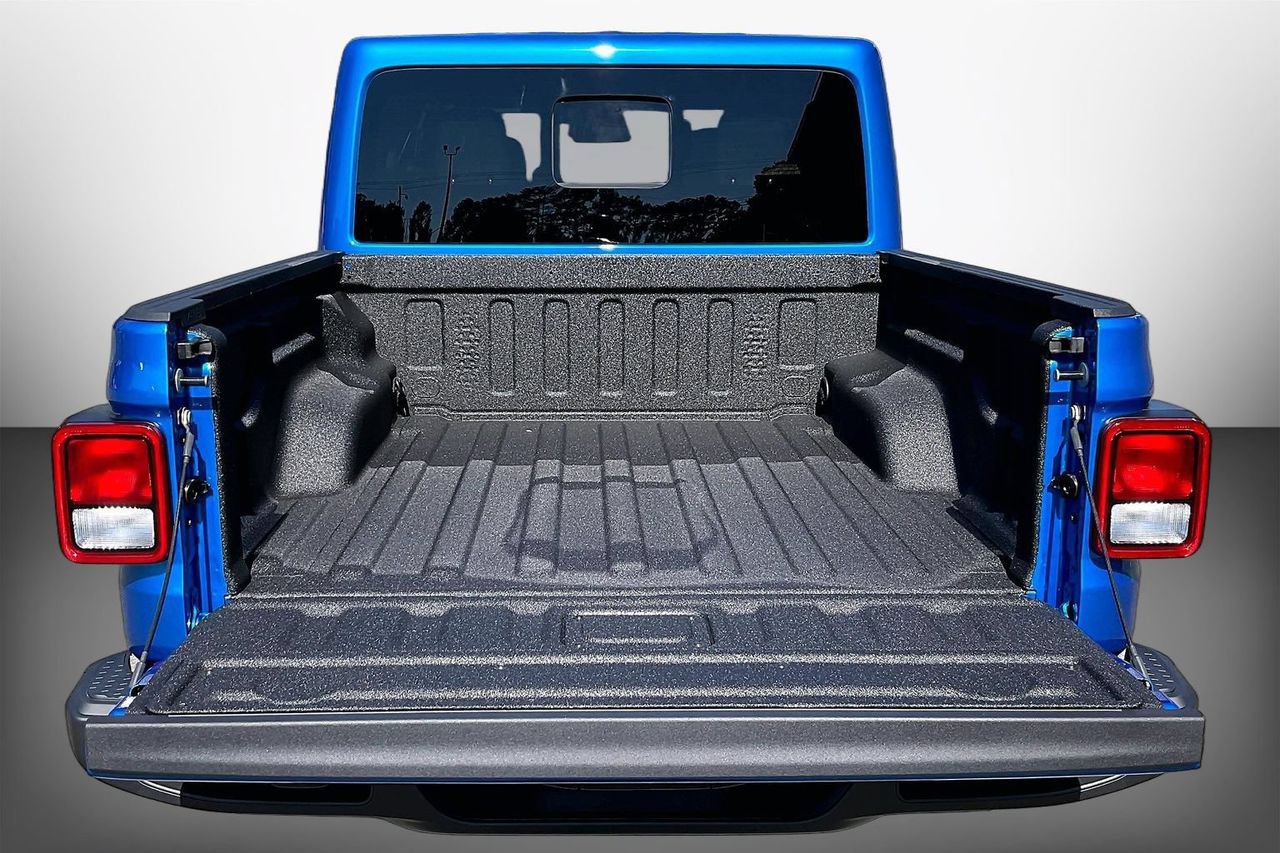 New 2026 Jeep Gladiator Sport AWD/4WD image 20