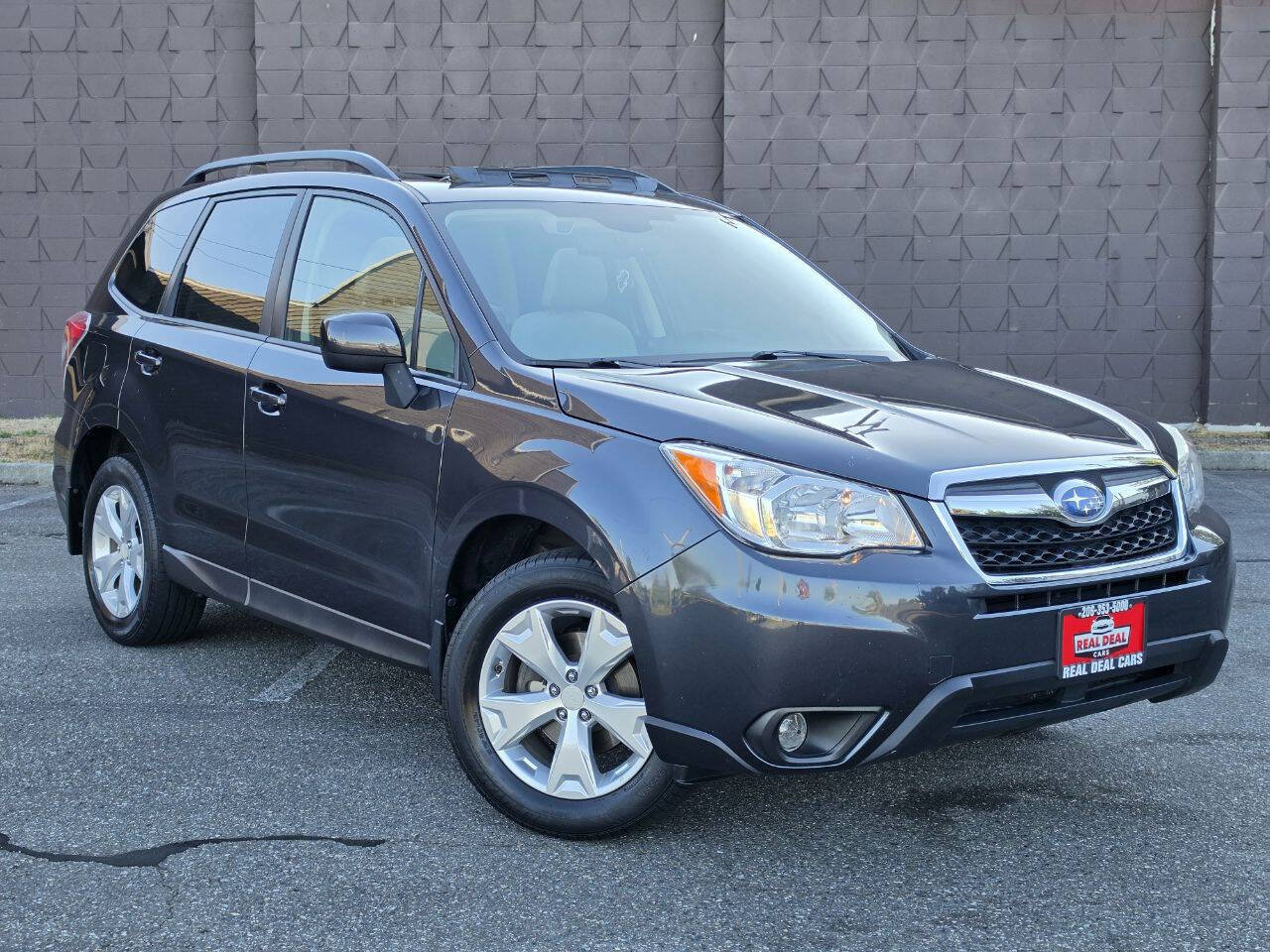 Used 2016 Subaru Forester 2.5i Premium AWD/4WD image 3