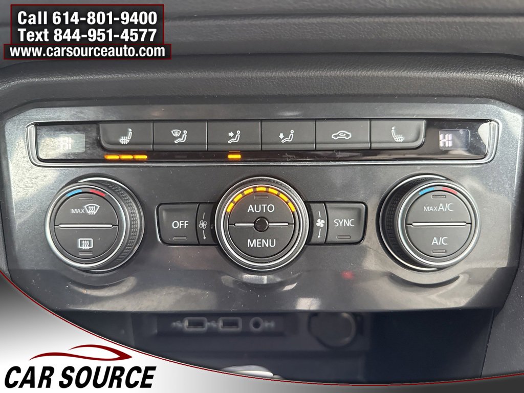 Used 2020 Volkswagen Tiguan SE R-Line image 34