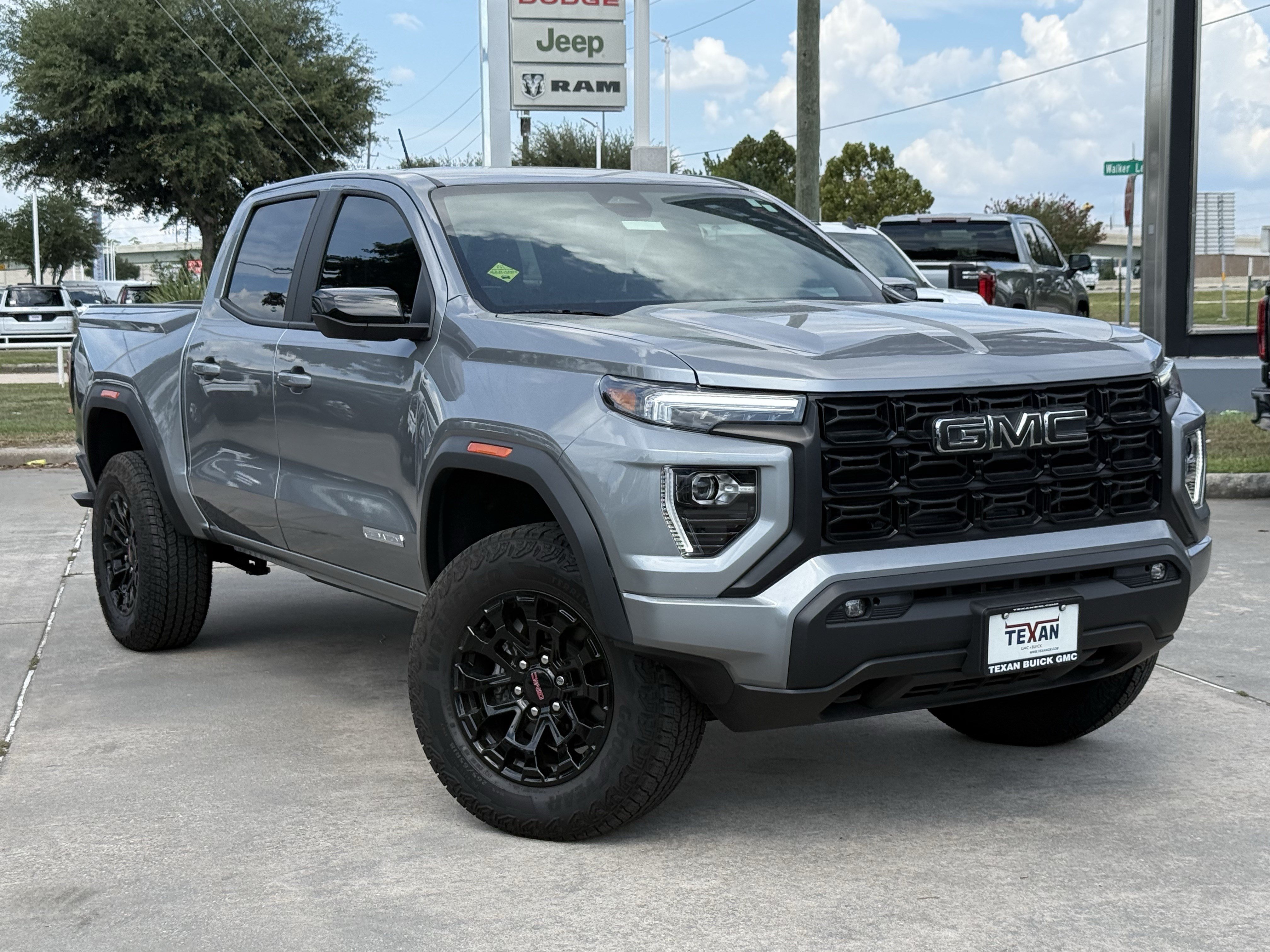 New 2026 GMC Canyon Elevation w/ Convenience Package RWD image 2