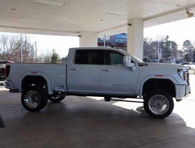 Used 2026 GMC Sierra 2500 Denali w/ Denali Reserve Package image 7