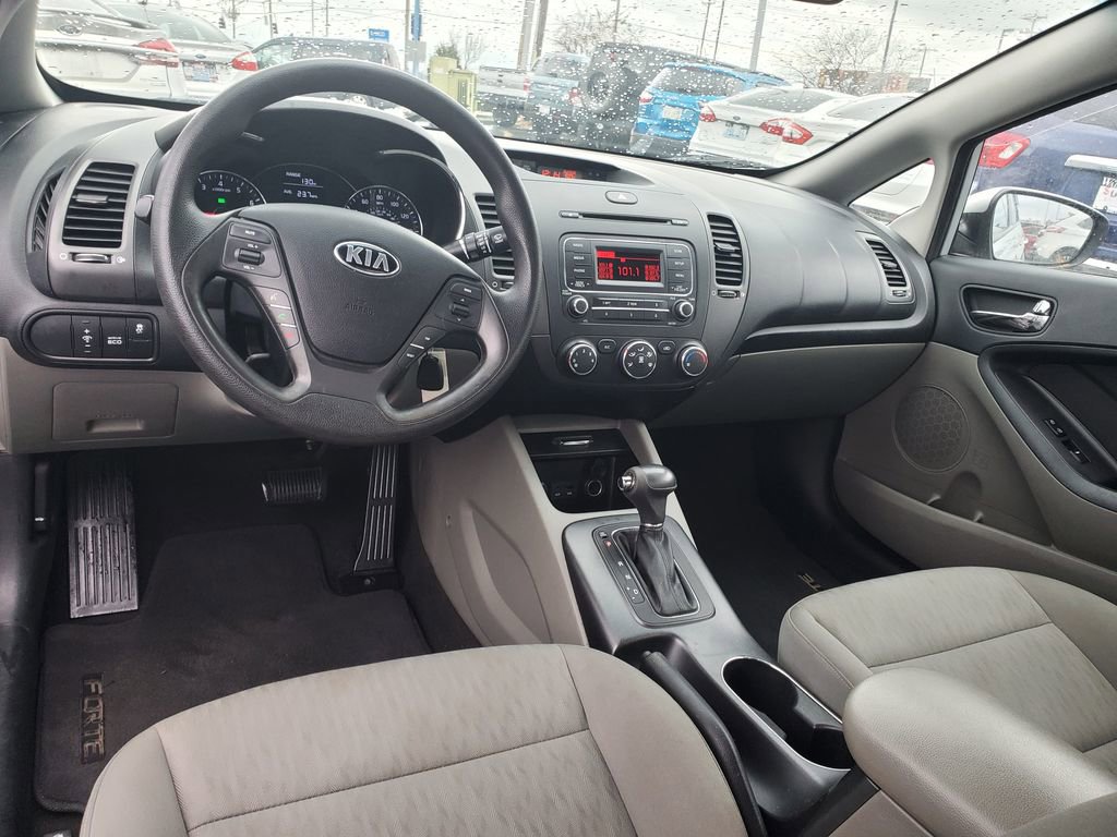 Used 2015 Kia Forte LX image 7
