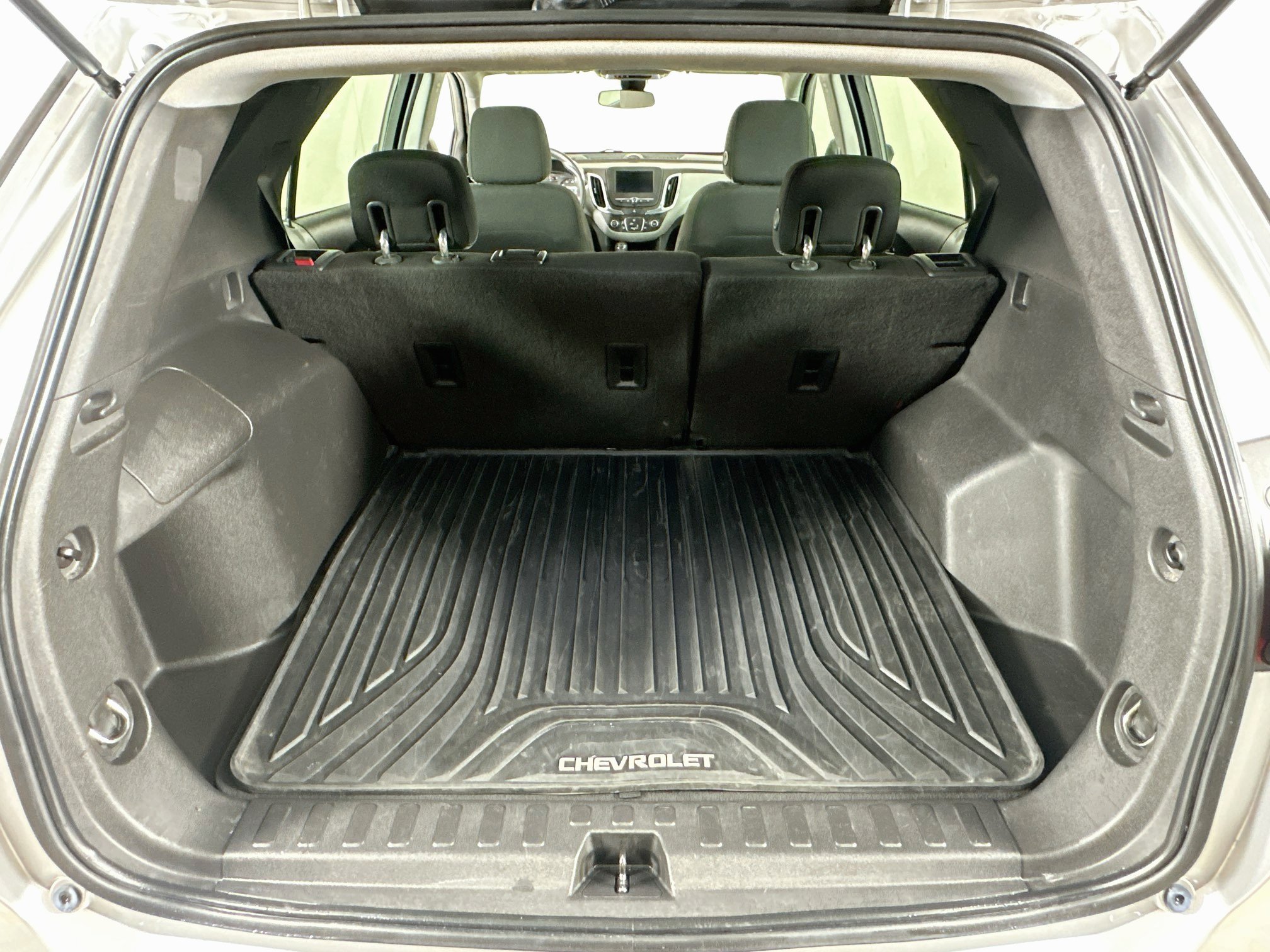 Used 2020 Chevrolet Equinox LS FWD image 27