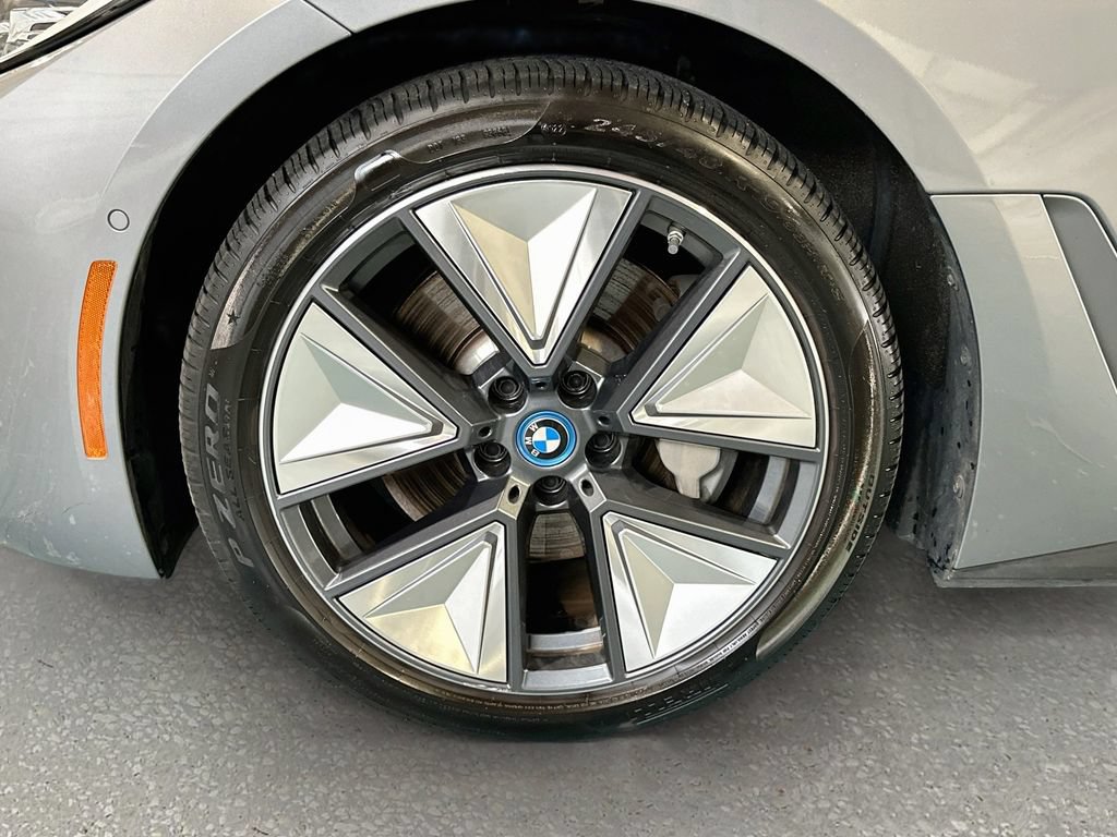 Used 2024 BMW i4 eDrive35 w/ Premium Package RWD image 32